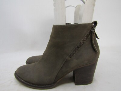 Blondo Womens Size 9.5 M Brown Suede Zip Ankle Fashion Boots Booties