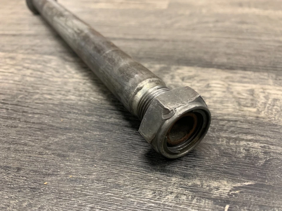 Eje de llanta trasera Yamaha YZ426 YZ400 WR400F YZ250 OEM 5ET-25381-00-00 Foto 3 de 4