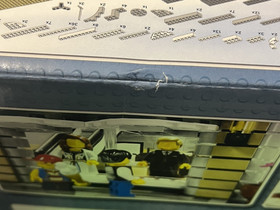 LEGO Creator Expert: Grand Emporium (10211) * Retired * New * 2182 pcs