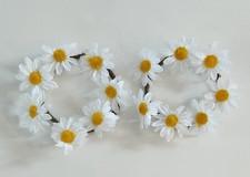 Set Of 2 DAISY CANDLE RINGS - Floral Wreath 4