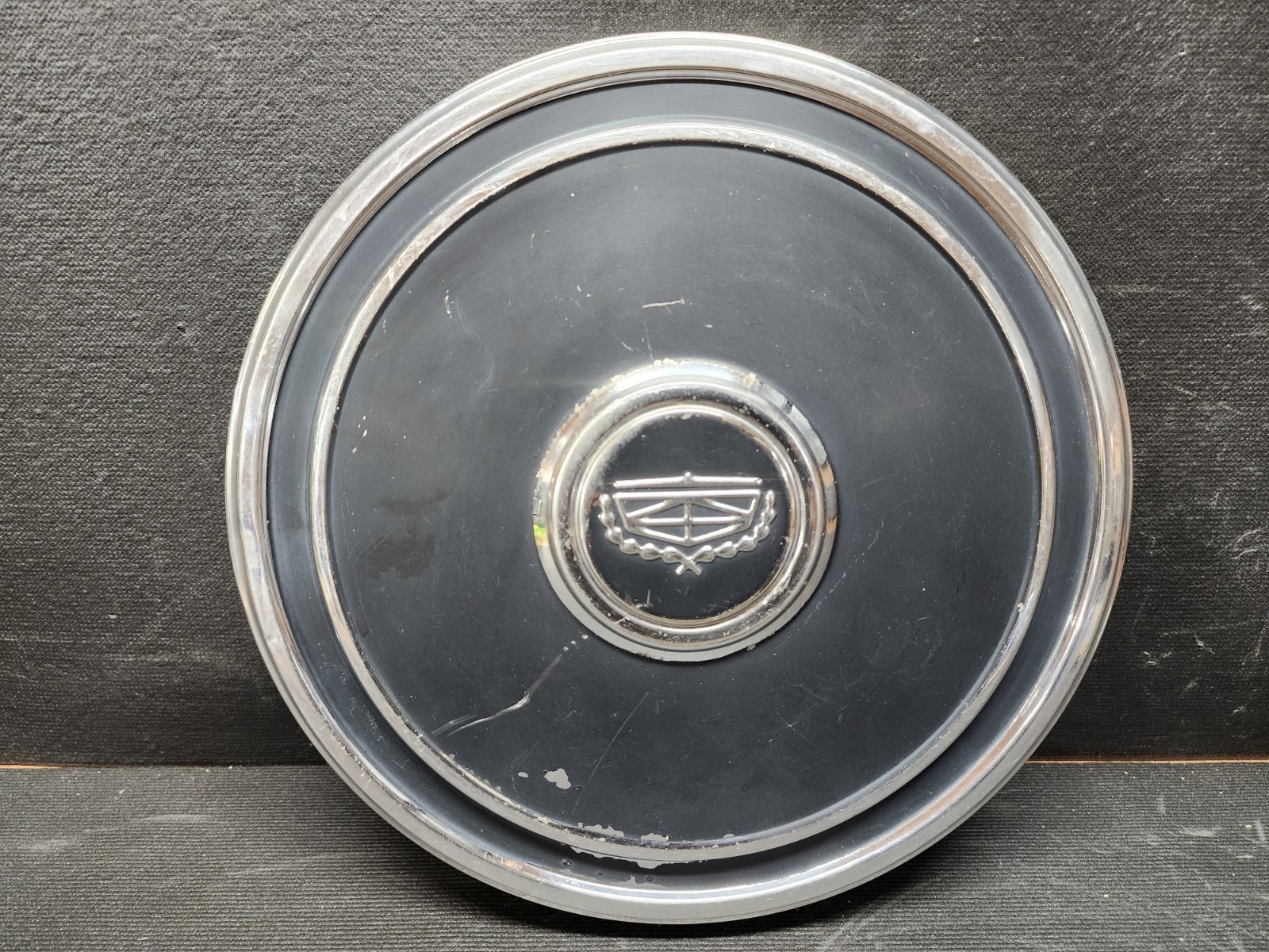 1972 - 1975 Ford Torino Dog Dish Center Cap Hubcap Wheel Cover Poverty 73 74 OEM