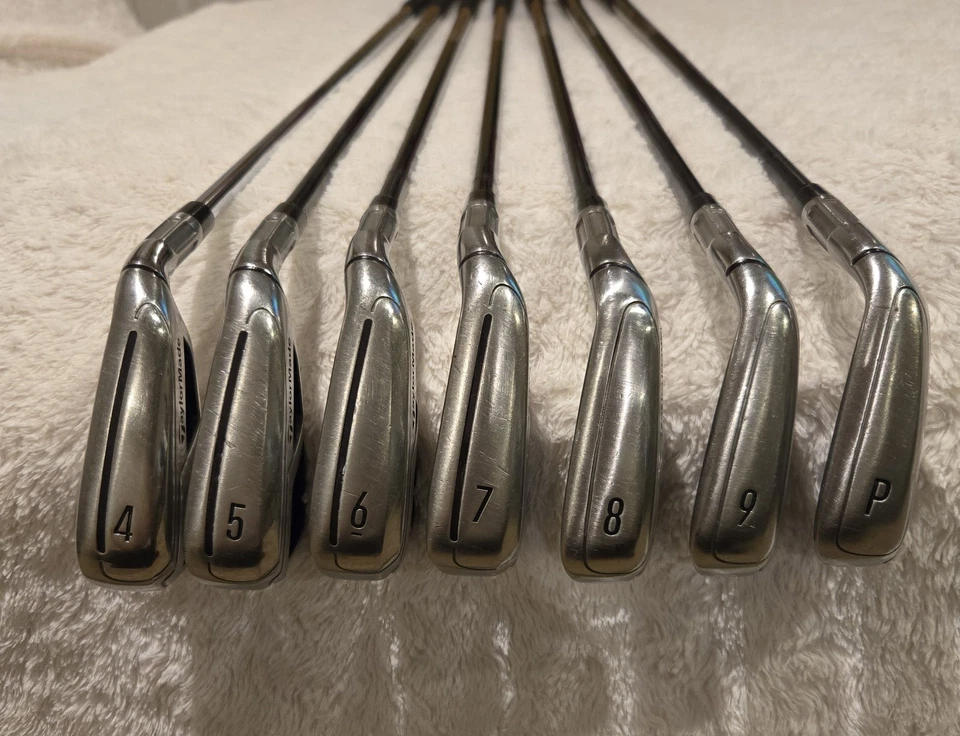 Conjunto de ferro TAYLORMADE M6 4-PW Atmos grafite eixos flexíveis regulares - Imagem 2 de 4