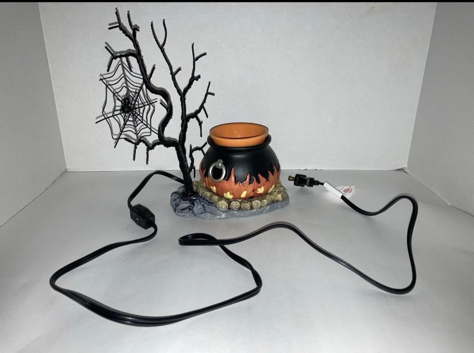 Caldero de cera Scentsy 2016 Hocus Pocus brujas Halloween espeluznante retirado Foto 2 de 3