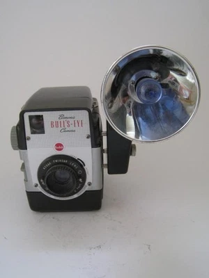 Kodak Brownie Bulls-Eye, mit Midget Blitz, alte Kamera, Boxkamera, Fotoapparat - Bild 1 von 4