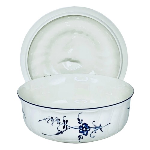 Villeroy & Boch VIEUX LUXEMBOURG Blue Flowers 1.5 QT Vegetable Bowl & Lid - Picture 3 of 6