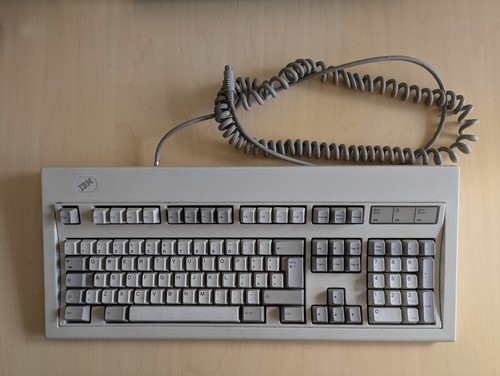 Tastiera IBM modello M 1391404 incluso cavo originale