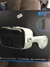  311 Virtual Reality Glasses With Headphone Blue Tooth Remote