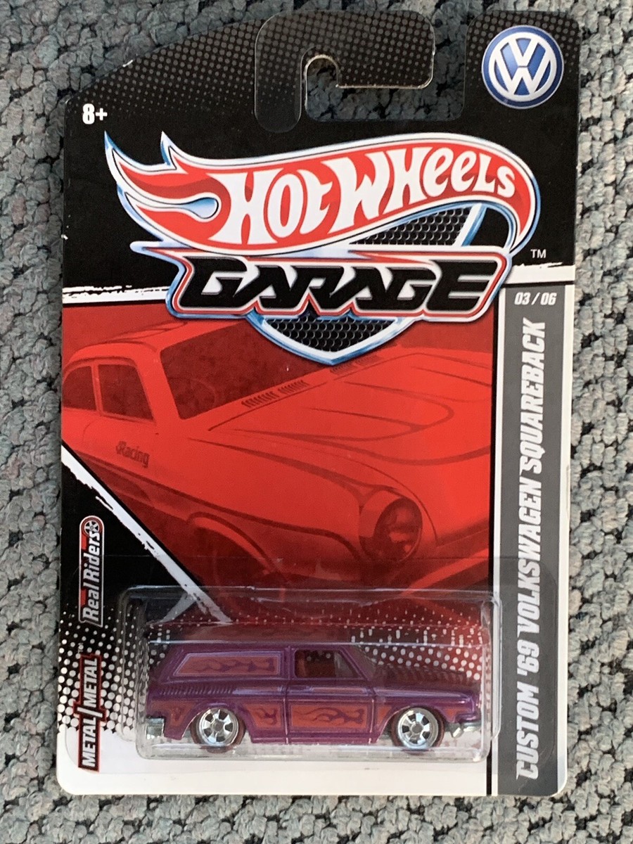 Hot Wheels Garage Custom '69 Volkswagen Squareback Purple Redline