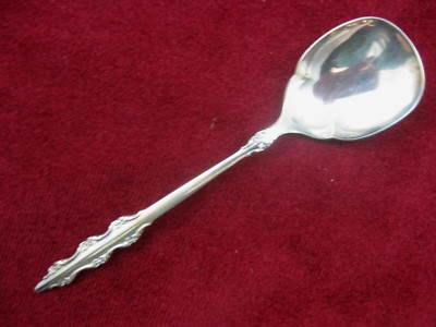 International Deep Silver EMPRESS Silverplate  6.1'' Sugar Spoon Shell 1969
