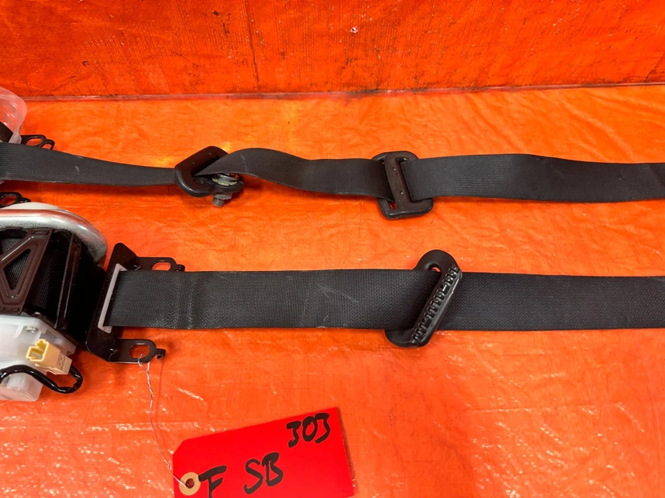 09-11 MAZDA RX8 RX-8 - CINTURONES DE SEGURIDAD DELANTEROS IZQUIERDO Y DERECHO - FÁBRICA ORIGINAL #303 Foto 4 de 4