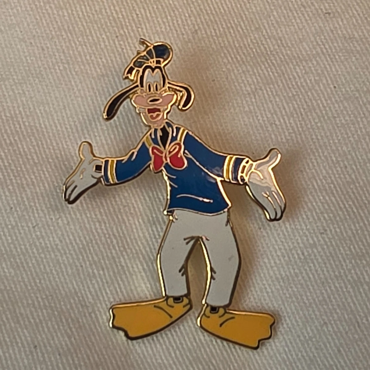 Goofy Patches & Pins (1968-Now) for sale | eBay