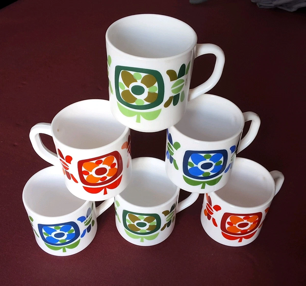 Lot De Vaisselle Vintage Arcopal – Tasses à Café Blanches Et Autres