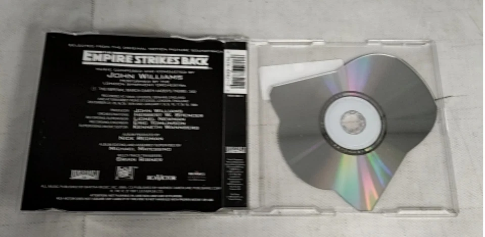Star Wars The Empire Strikes Back Imperial March CD Darth Vader John Williams - Image 4 of 4