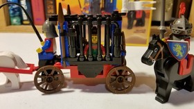 LEGO Castle: Dungeon Hunters (6042) 100% complete with box and instructions