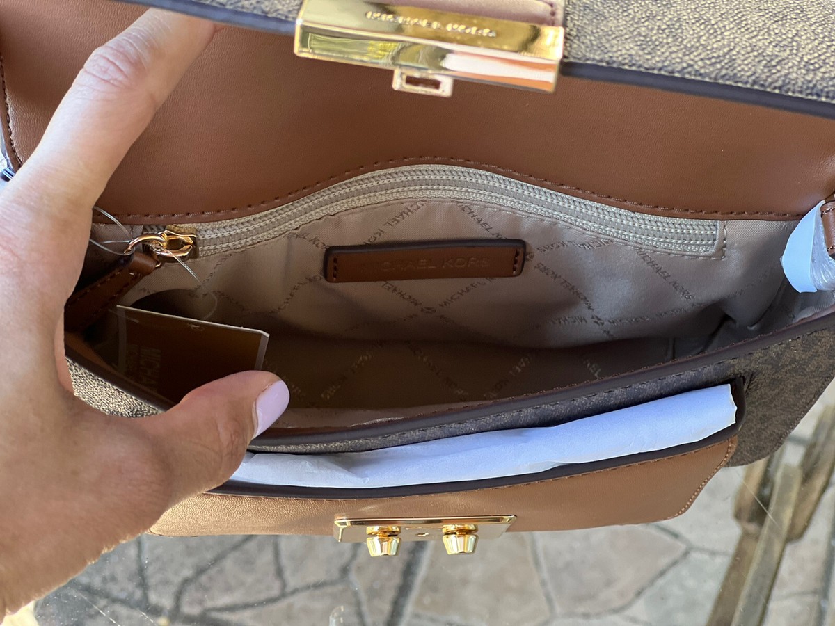 MICHAEL KORS SLOAN EDITOR MEDIUM FLAP MESSENGER BAG CENTER