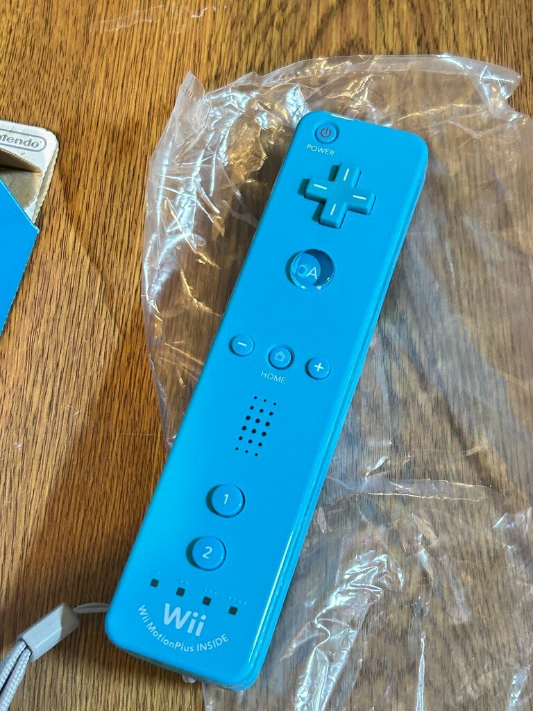 Nintendo Wii Remote Motion Plus RVL-036 OEM Blue Controller Japan