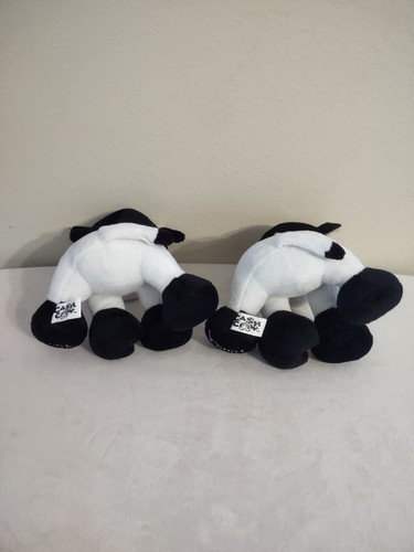 2 Cash Cow Plushies Sam's Town Tunica White & Black "6" - Picture 3 of 6