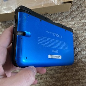 Nintendo 3DS XL Handheld System - Blue/Black USA In Box CiB With Charger