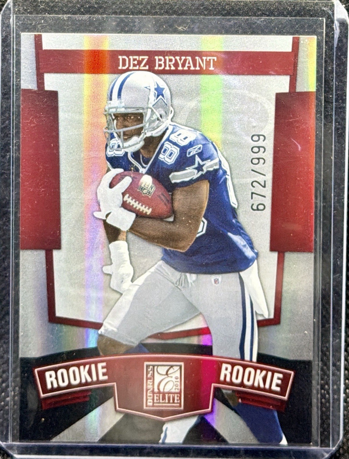 Dez Bryant #165 (Football Cards 2010 Panini Donruss Elite) — is it worth grading?
