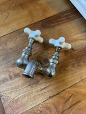Antique Bathroom Bathtub Claw Foot Tub Faucet Porcelain Handles Roberts Brass.