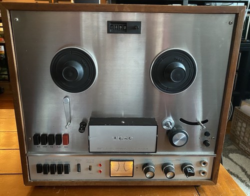 TEAC A-1500W REEL TO REEL