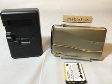  MINT FUJIFILM FinePix Z800 EXR Compact Digital Camera Gold From Japan