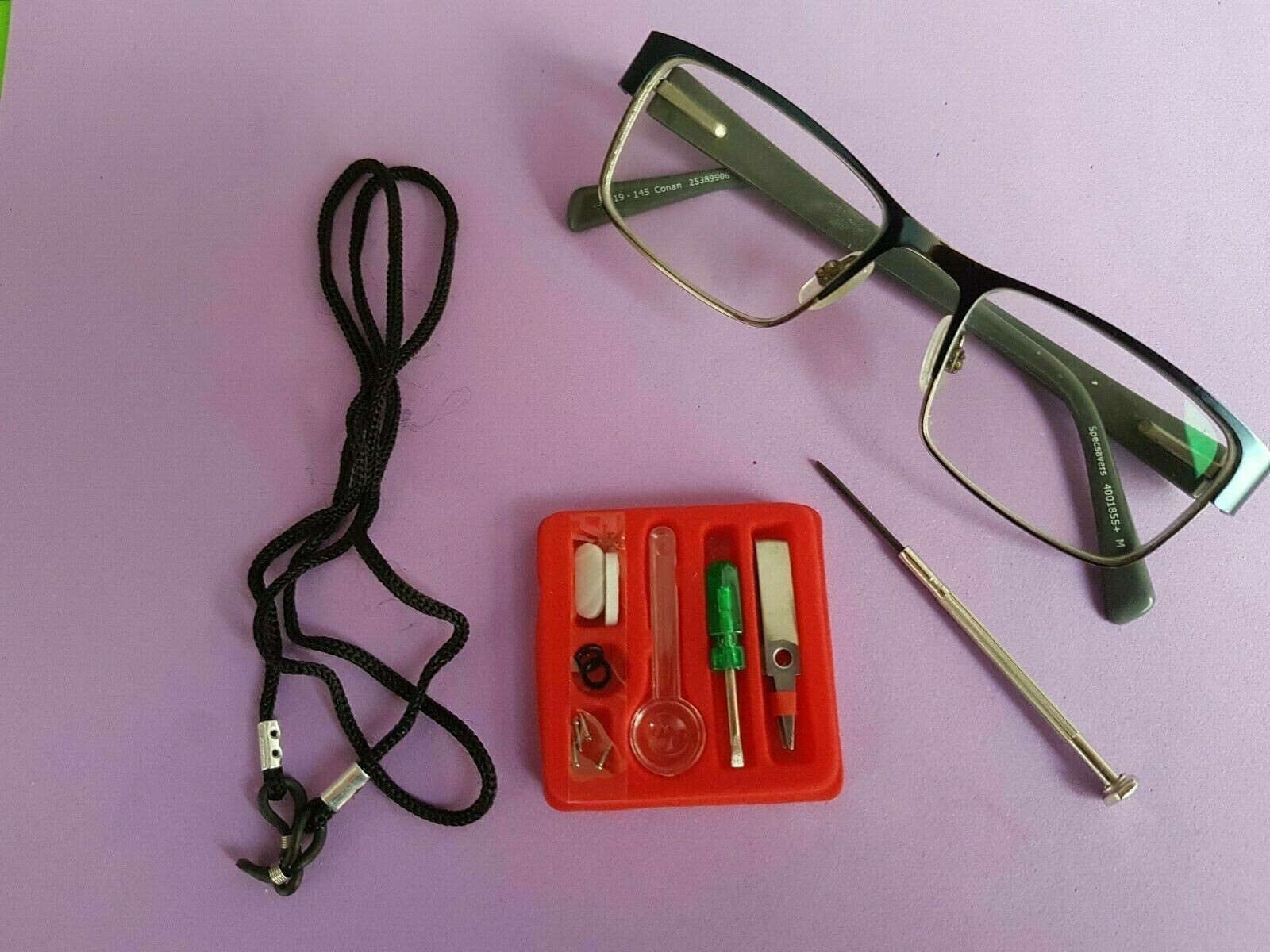 EyeGlass Repair Kit Extra 4 Screws Tweezer Spectacle/Glasses Repair Set