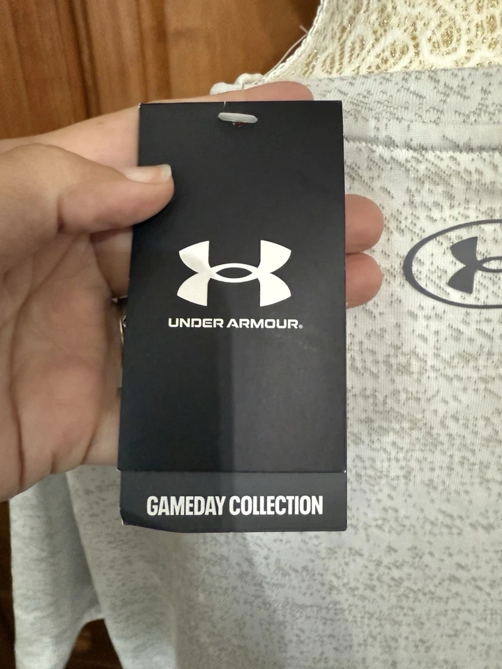 Under Armor Utah Utes Football T Shirt Women’s Size XL NWT - Image 4 of 4