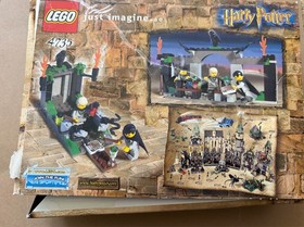 LEGO Harry Potter: Slytherin 4735 Complete with box & manual. 90 pcs. Pre-owned