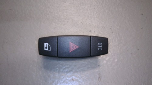 Schalter Warnblinkanlage BMW 120d Aut. Bj 2004 E81,E82,E8 2413033