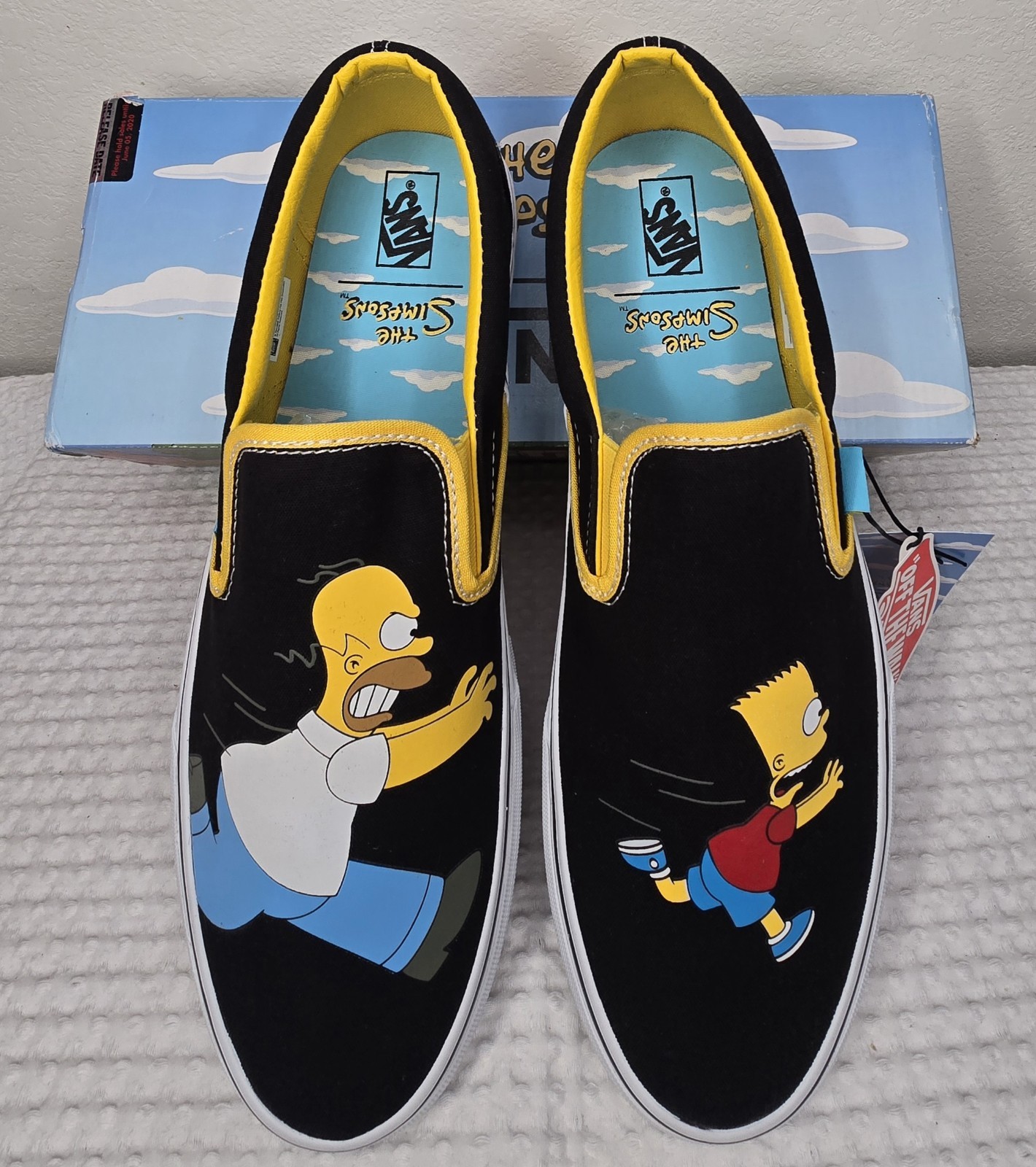 Vans x The Simpsons Slip-Ons LTD Homer Chasing Bart Men's Size 13 NEW With Box thumbnail 2