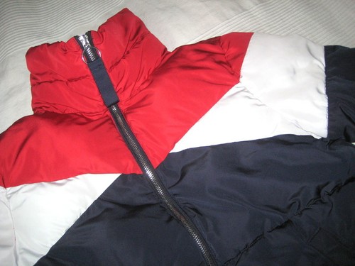 CHAQUETA de invierno BERSHKA Anorak acolchada rojo azul blanco talla XS 34 36 - Imagen 3 de 8