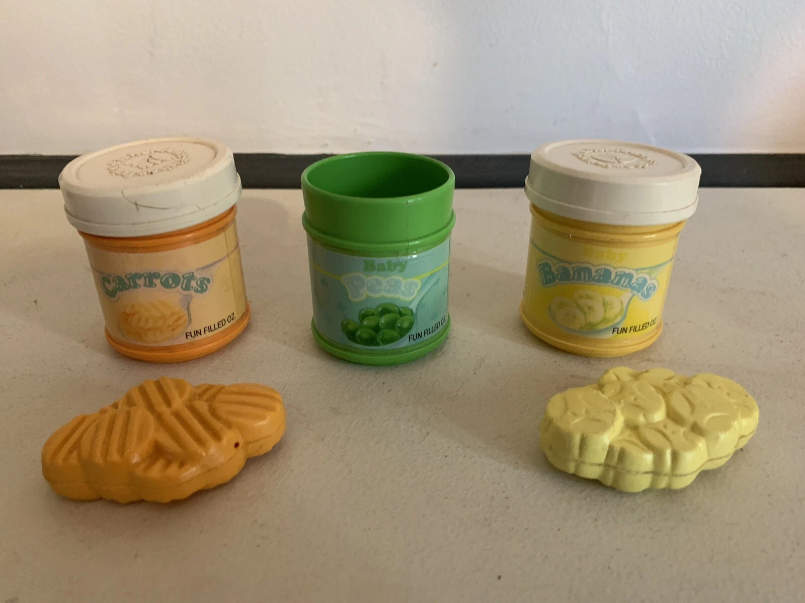 Vtg 1987 Fisher Price Fun With Food Play BABY FOOD Jars Bananas, Carrots, Peas
Opens in a new window