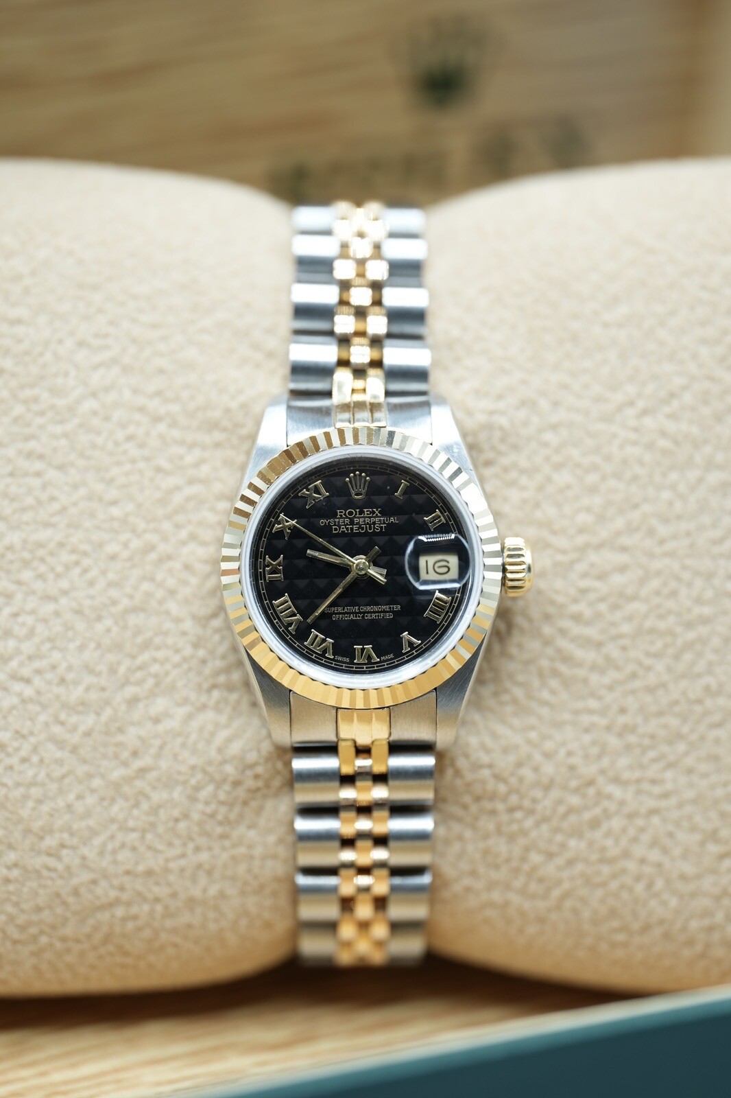 Ladies Steel & Gold Rolex Datejust 26mm 69173 Rare Factory Black Pyramid Dial