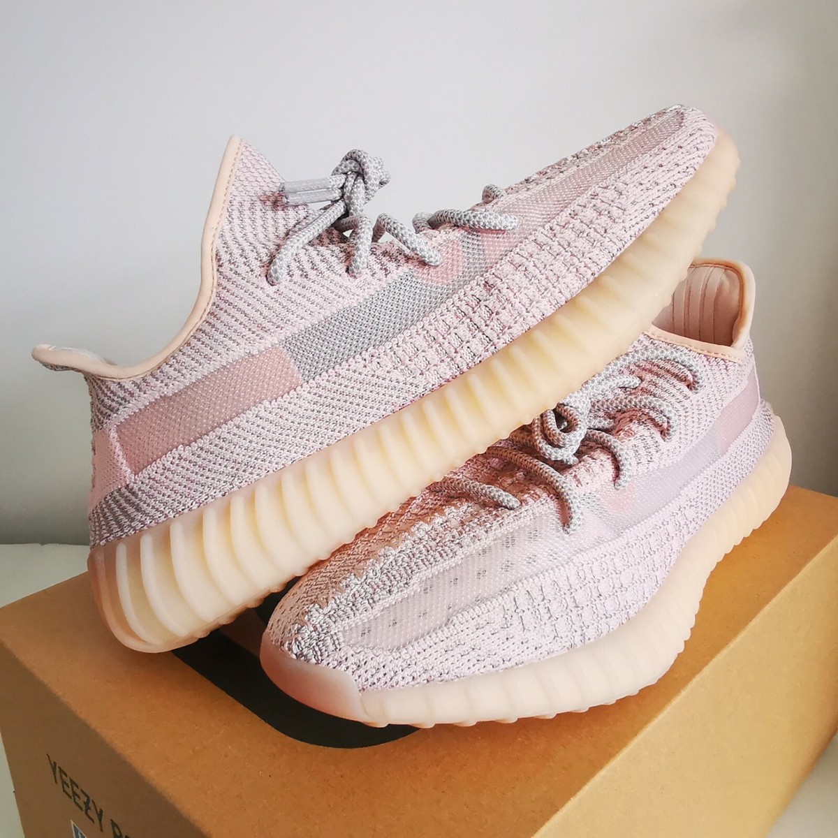 adidas yeezy pink