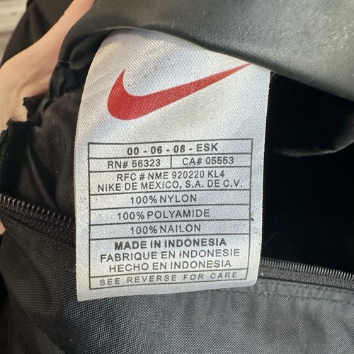Vintage XL schwarz Nike Reisetasche über Nacht Training Reisetasche Taschen Handgepäck gebraucht, in einwandfreiem Zustand - Bild 12 von 13