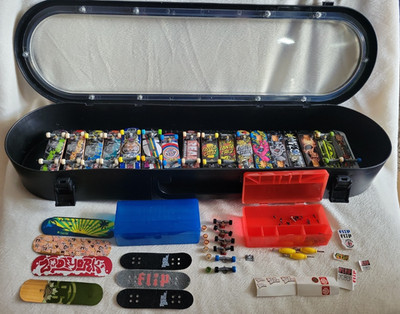 Vintage Tech Deck Lot of 17 + Display Case World Industries DGK Santa Cruz Rare