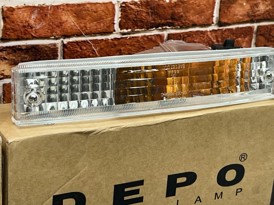 DEPO Driver & Passenger Side Turn Signal Light Set For 1990-1991 Honda Civic - Image 4 of 4