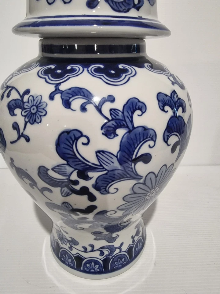 Chinese Ginger Jar Blue and White Lidded Ceramic Temple Jar Container - image 4 of 4