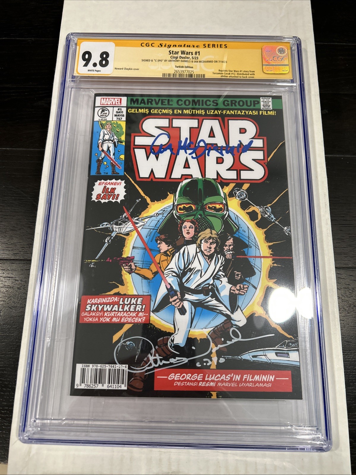 Star Wars #1 - CGC 9.8 - Signed by C-3PO and Emperor Palpatine (2023)