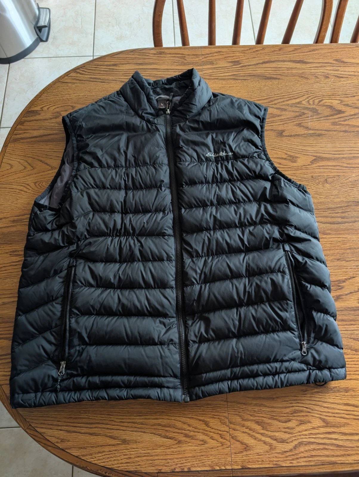 Eddie bauer mens puffer down vest black. Xl