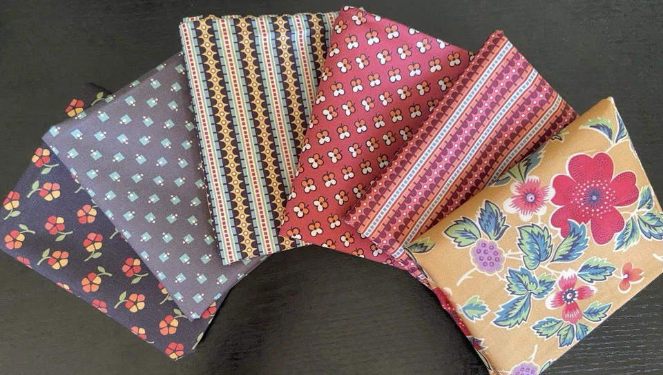 Rambling Rose By Renee Nanneman For Andover.  Bundle Of 6 Fat Quarters - Image 2 of 2