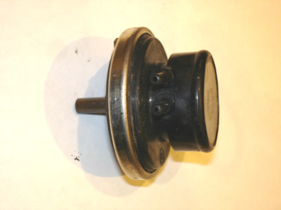 MODULADOR DE VACÍO VÁLVULA DE RECIRCULACIÓN DE GASES DE ESCAPE TOYOTA OEM 25870-62020 Foto 2 de 2