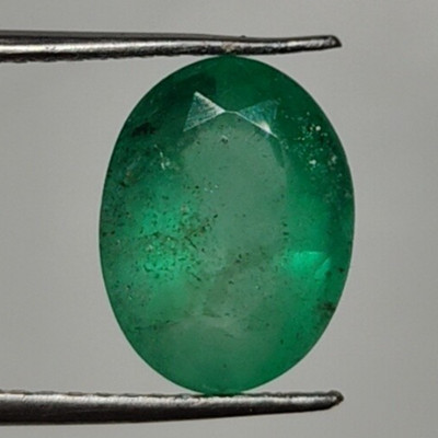 Origin Zambian Natural Emerald Oval Shape Gemstone Very Nice Green color 8x10 MM