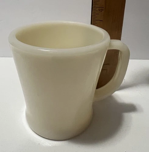 Vintage FIRE-KING IVORY FLAT BOTTOM D-HANDLE COFFEE MUG