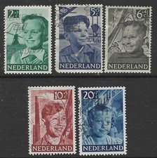 NETHERLANDS 1951 CHILD WELFARE SET - SG737-741 - CAT £20 - GOOD USED