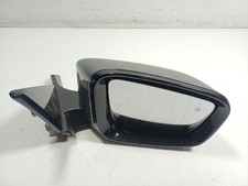 Retroviseur droit (ou coque) BMW 840