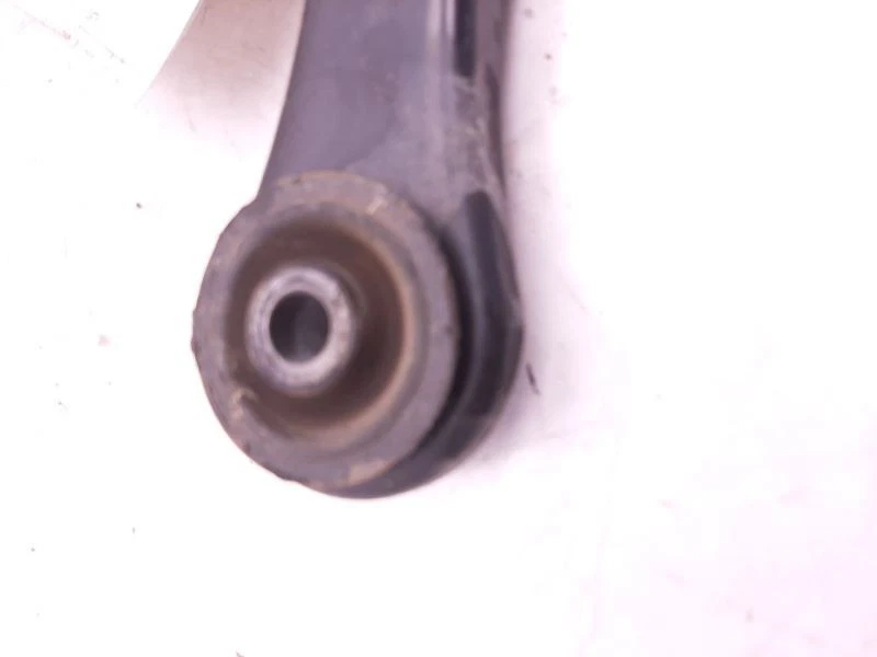 Brazo de control superior trasero sin resorte neumático 98-11 FORD CROWN VICTORIA 8W1Z5500A Foto 2 de 4