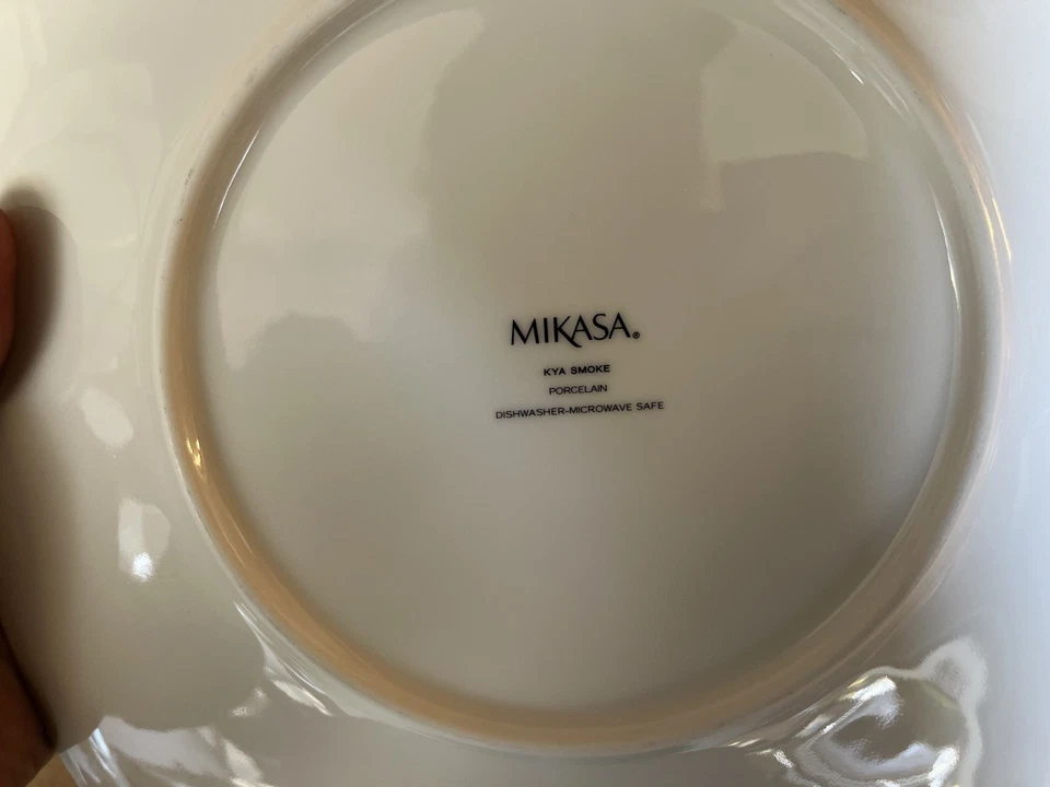 Set Of 9 Mikasa KYA Porcelain Dinner Plate Smoke Swirl 10.25" - Image 3 of 3