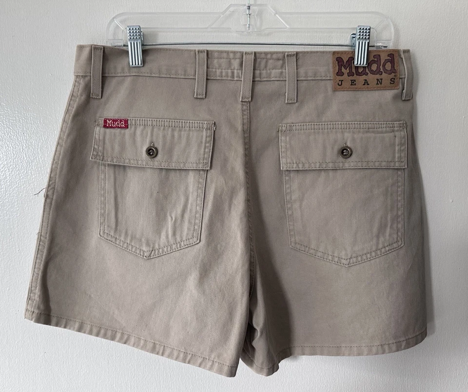 Pantalones cortos chinos Mudd Jeans para mujer 13 caqui tostado 3" entrepierna tiro alto senderismo al aire libre Foto 2 de 4